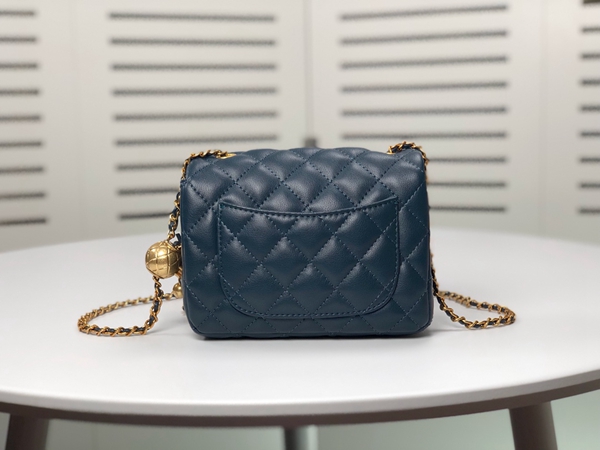 シャネルバッグ側面デザイン